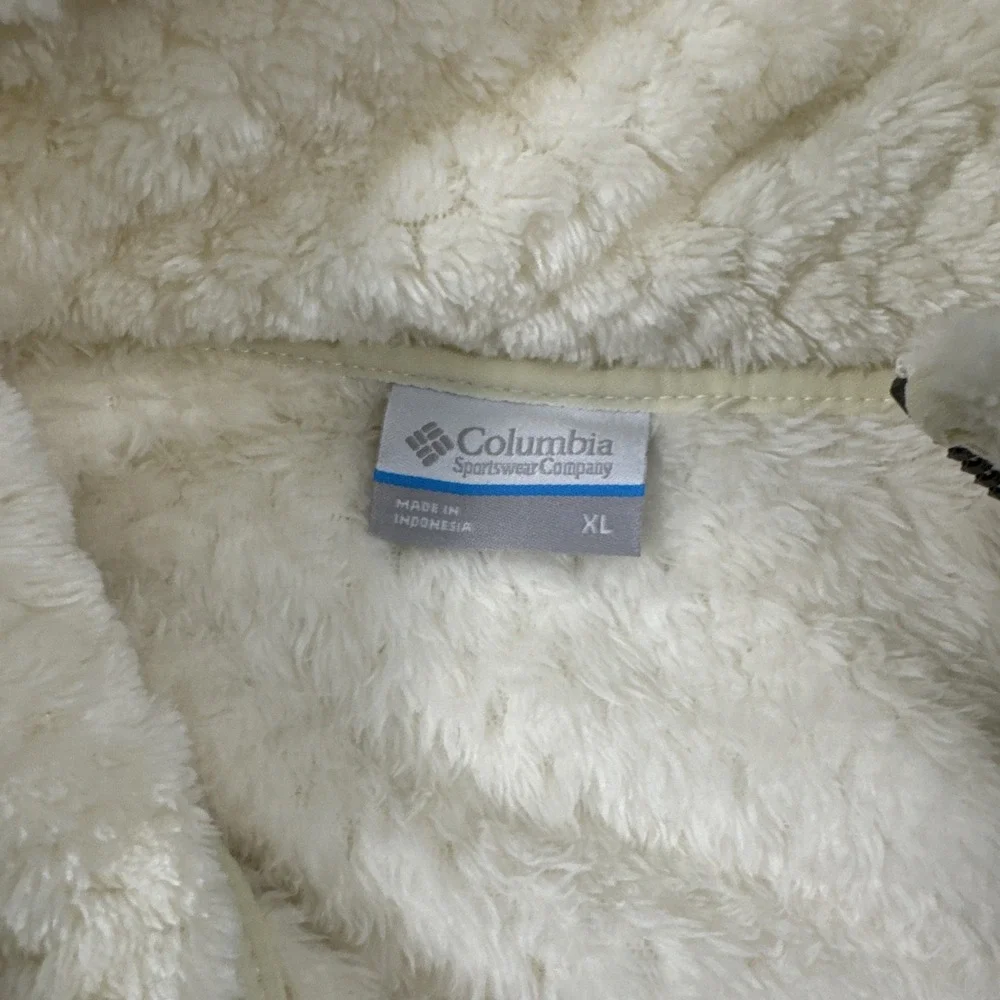 Columbia Women's Cream Ski Jacket - Picture 5 of 6